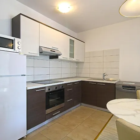 Florinda 2091 شقة بولا