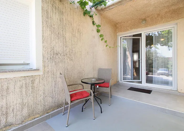 Florinda 2091 Apartment