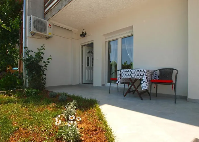 Florinda 2091 * Pula